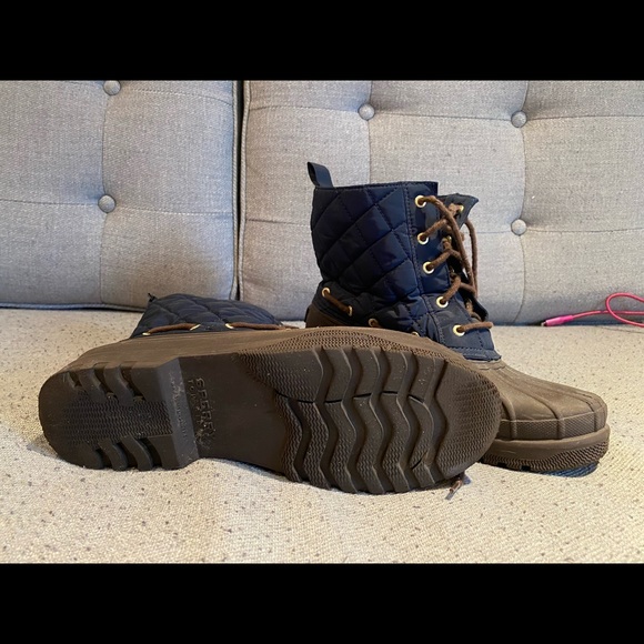 Woman’s Sperry Saltwater Quilted Duck Boots - Sz9 - Picture 5 of 6
